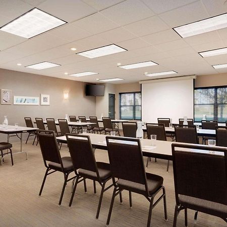 Country Inn & Suites By Radisson Albertville Near Outlet Mall Екстериор снимка