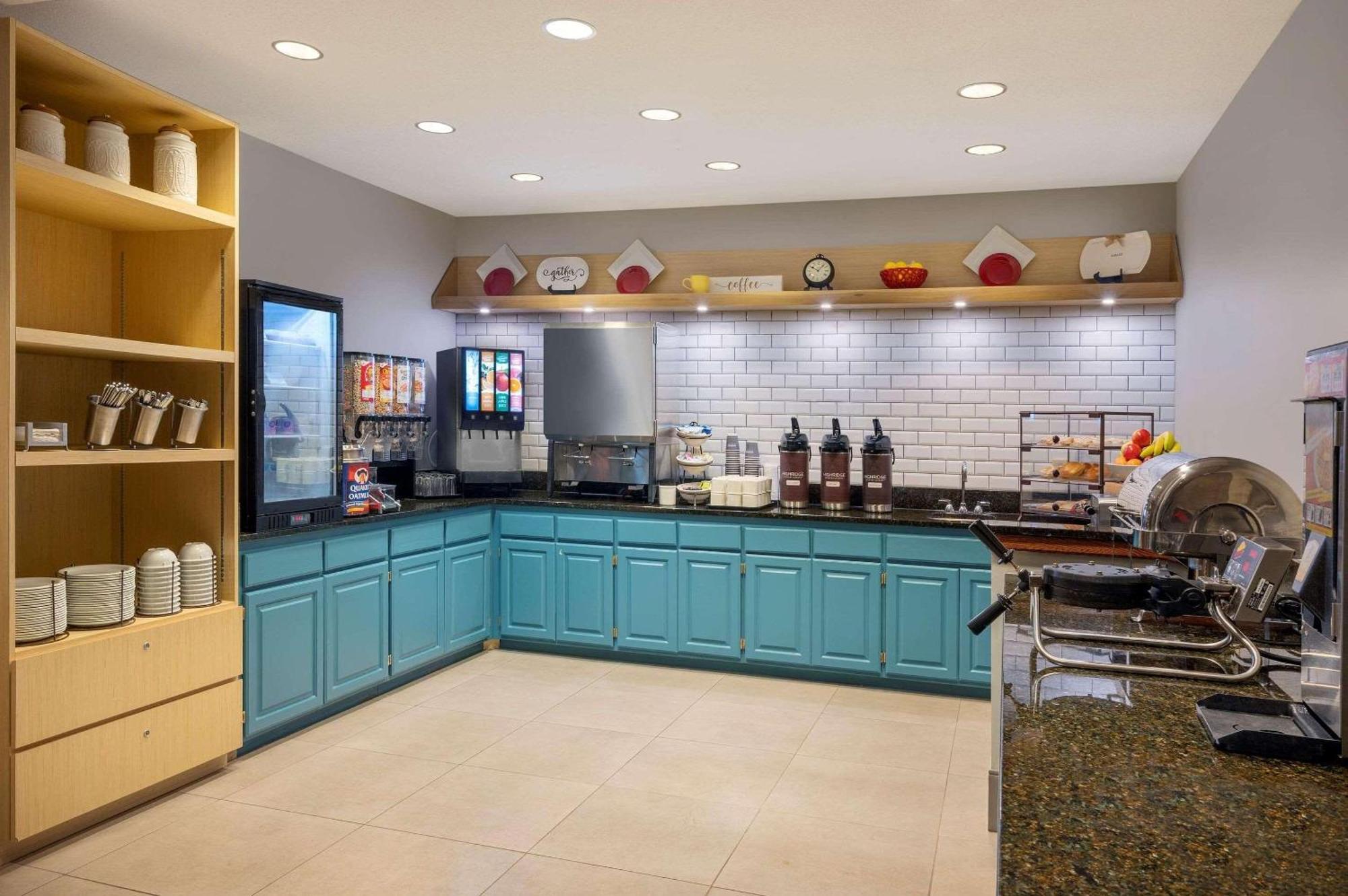 Country Inn & Suites By Radisson Albertville Near Outlet Mall Екстериор снимка