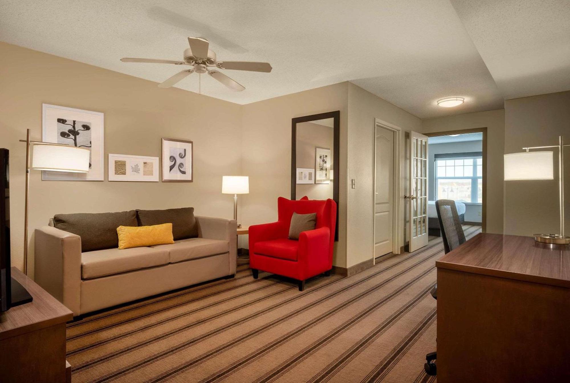 Country Inn & Suites By Radisson Albertville Near Outlet Mall Екстериор снимка